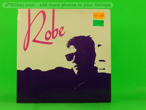 Robe turn the moon - the,